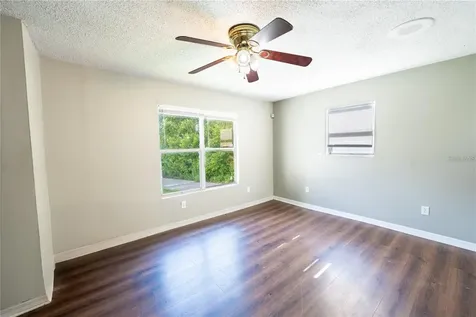 535 W Division Street Deland FL 32720