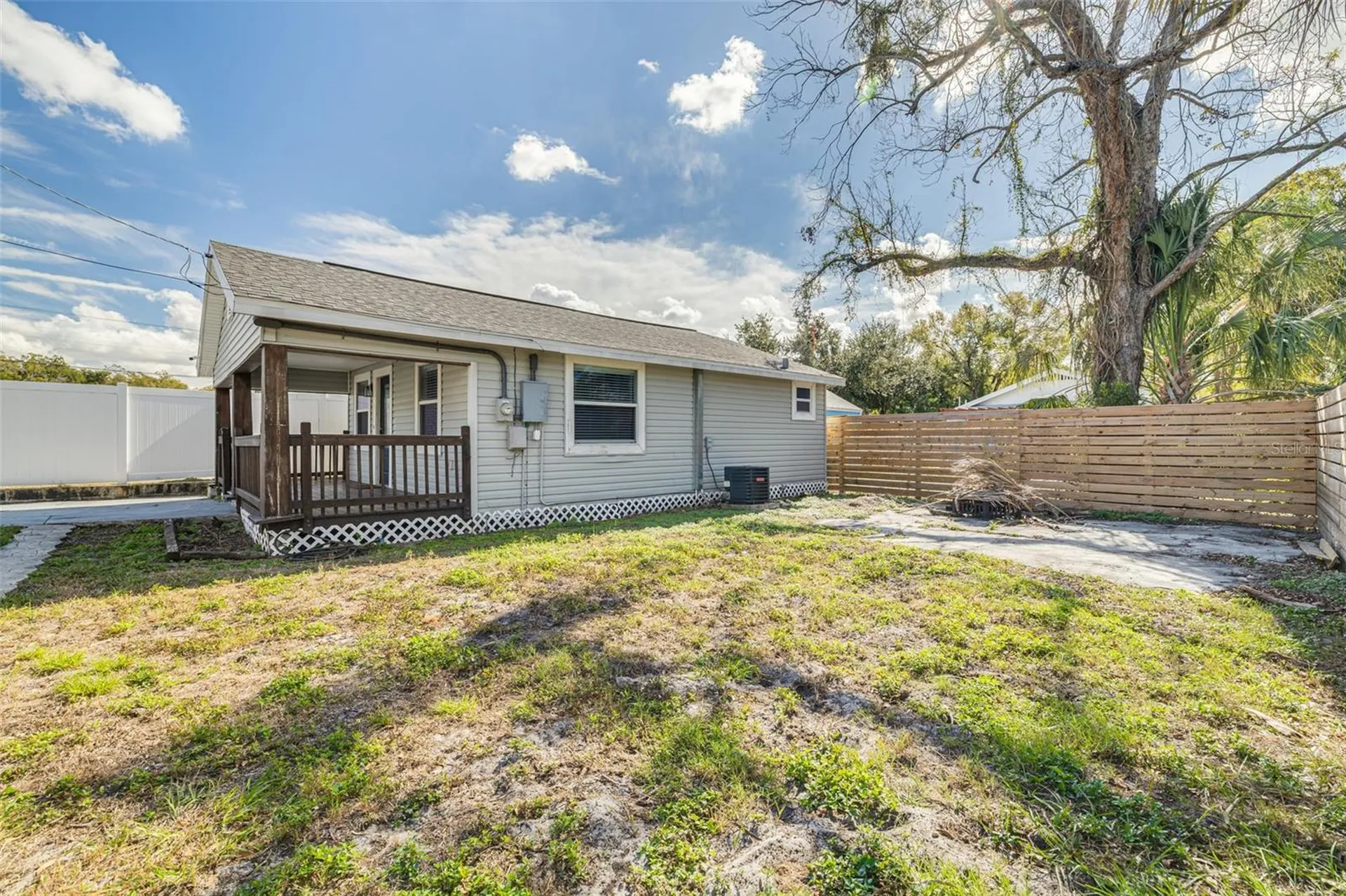 106 W Haya Street Tampa FL 33603