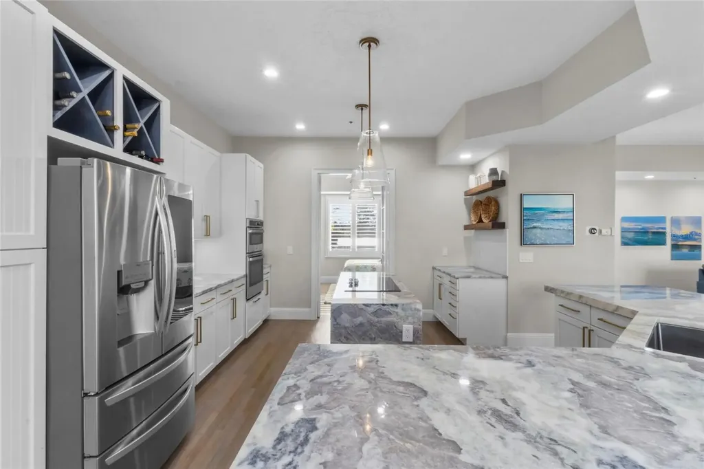 515 Forest Way Longboat Key FL 34228