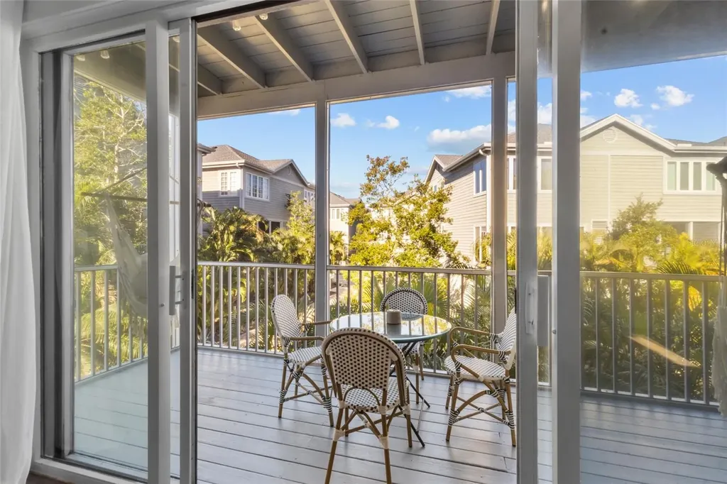 515 Forest Way Longboat Key FL 34228