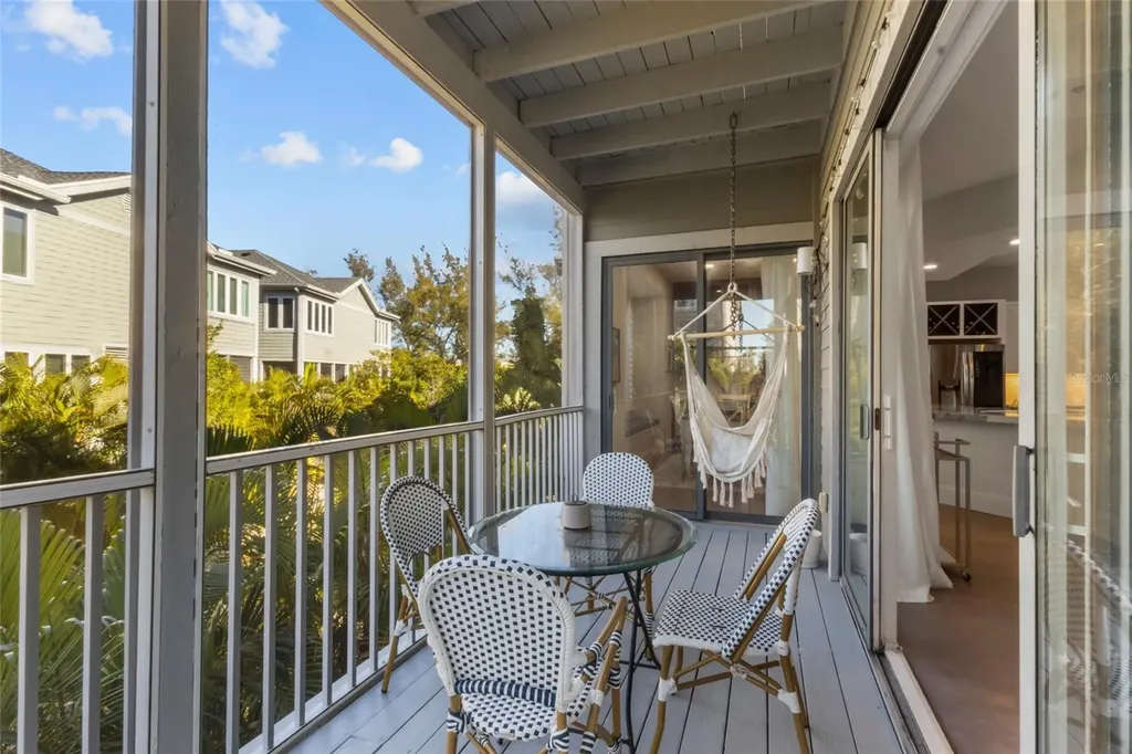 515 Forest Way Longboat Key FL 34228