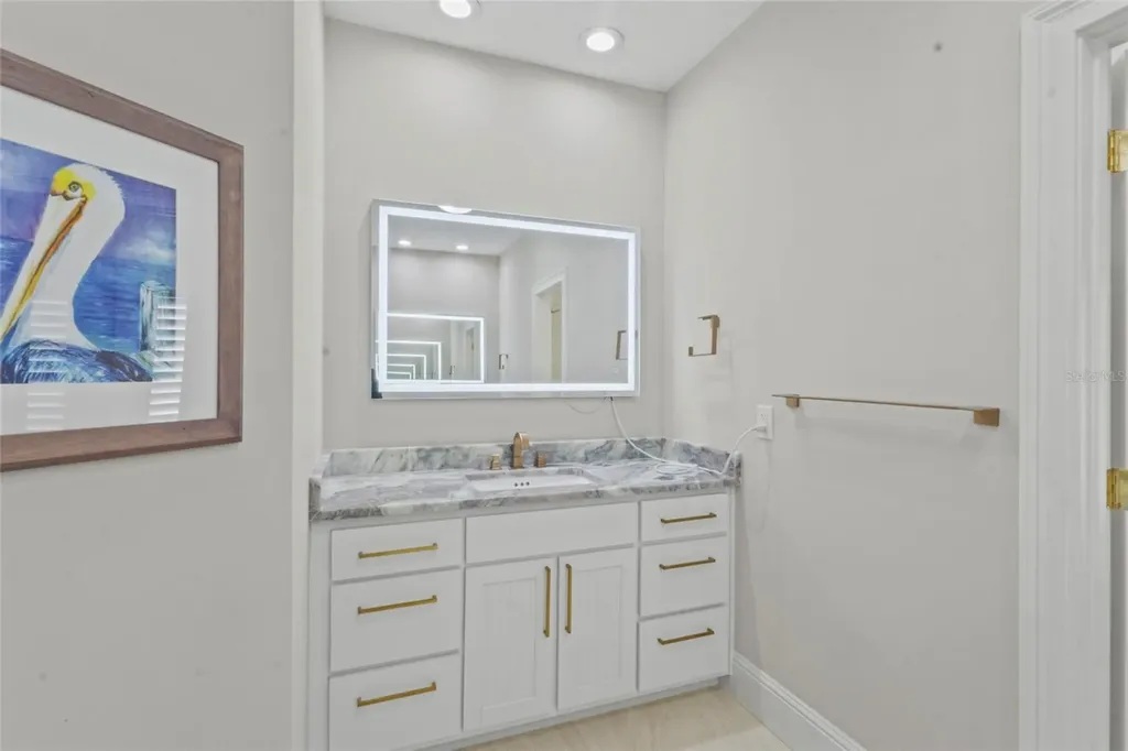 515 Forest Way Longboat Key FL 34228