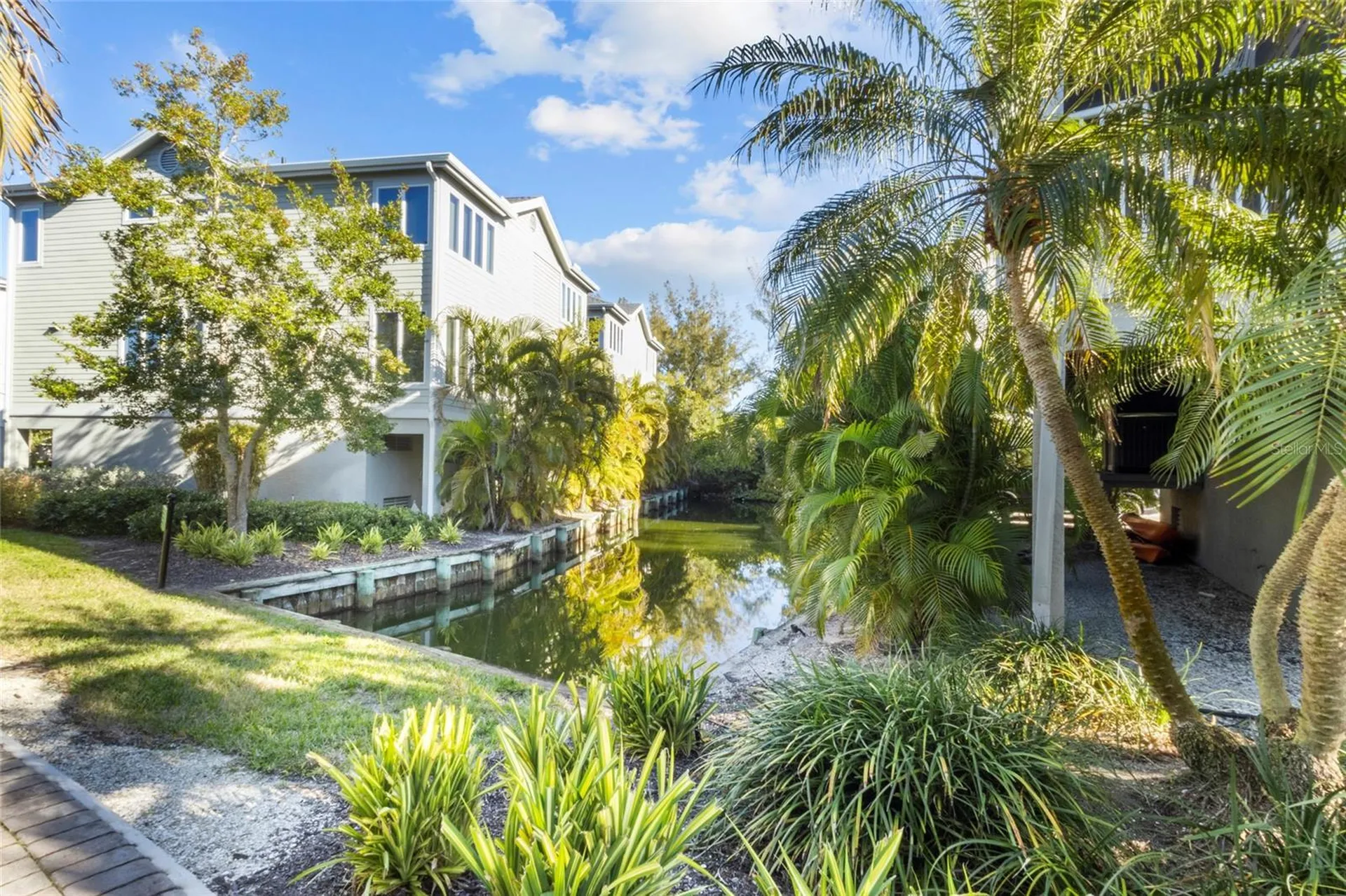 515 Forest Way Longboat Key FL 34228