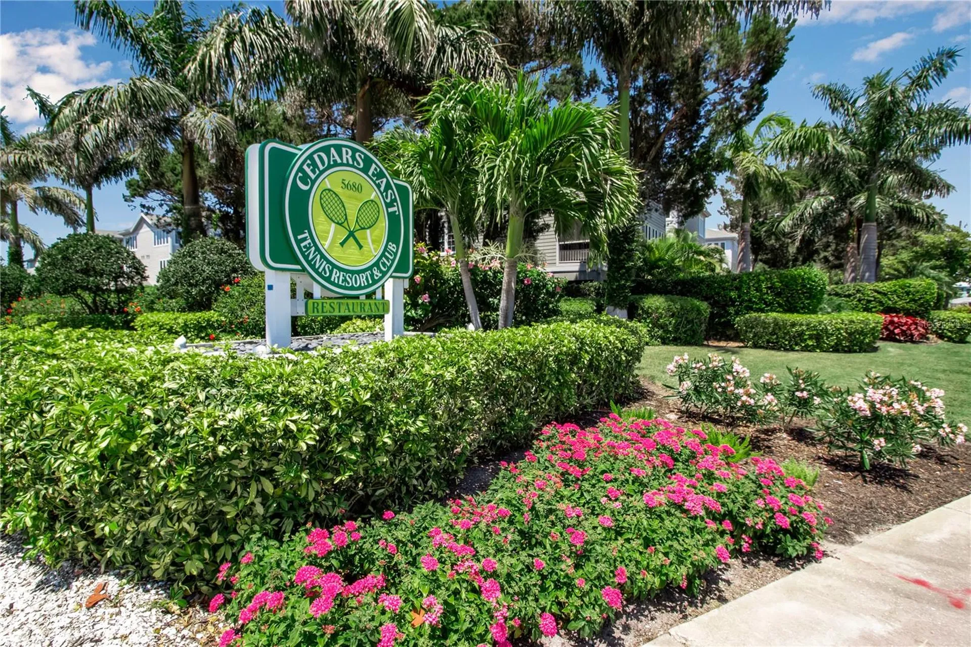 515 Forest Way Longboat Key FL 34228