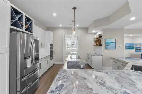 515 Forest Way Longboat Key FL 34228
