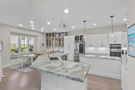 515 Forest Way Longboat Key FL 34228