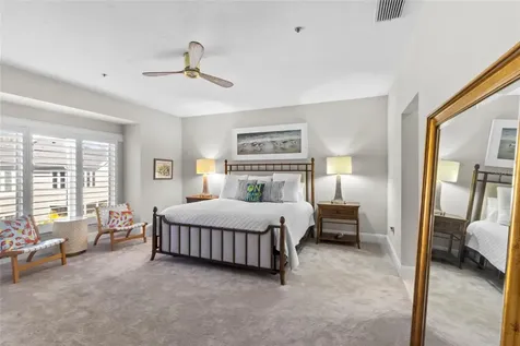 515 Forest Way Longboat Key FL 34228