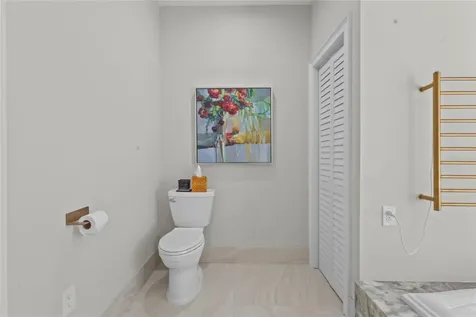 515 Forest Way Longboat Key FL 34228