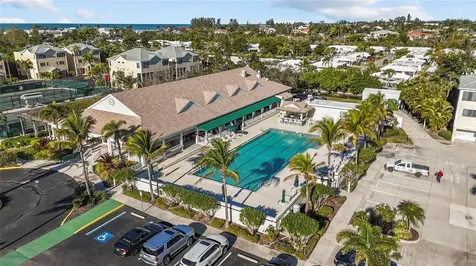 515 Forest Way Longboat Key FL 34228