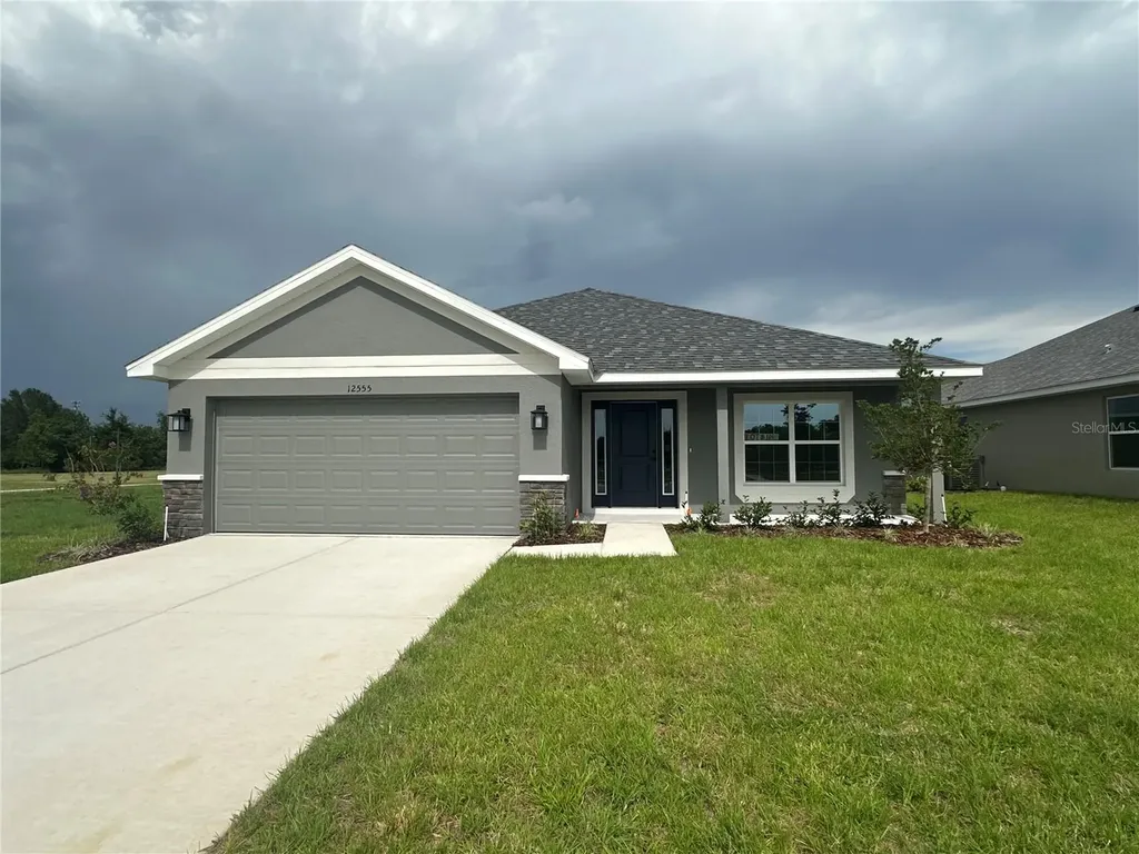 12555 NE 48th Terrace Oxford FL 34484
