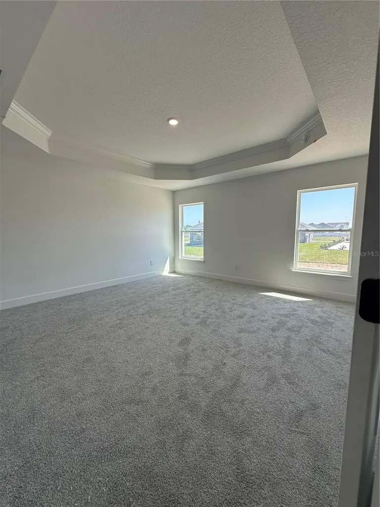 12555 NE 48th Terrace Oxford FL 34484