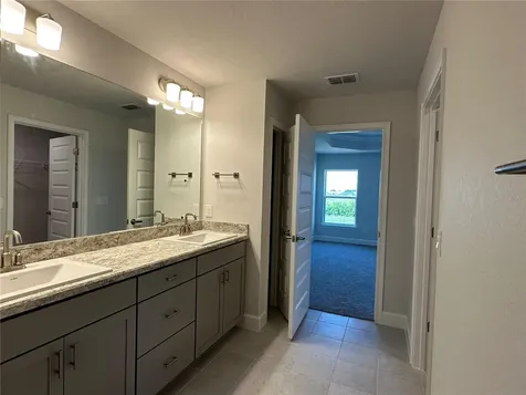 12555 NE 48th Terrace Oxford FL 34484