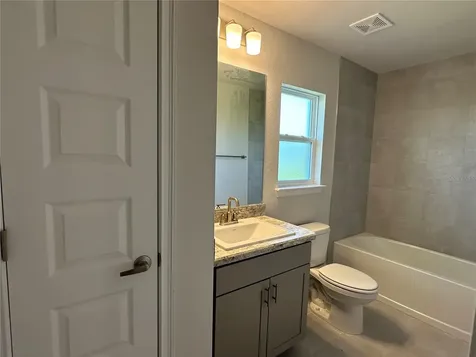 12555 NE 48th Terrace Oxford FL 34484