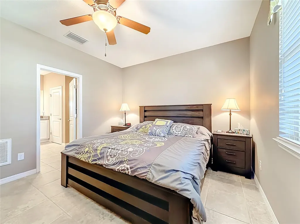 5647 NW 37th Lane Road Ocala FL 34482