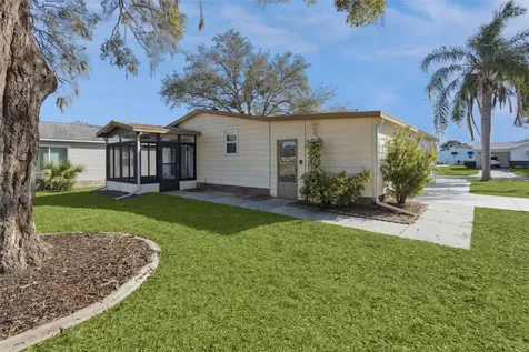 1612 E Schwartz Boulevard Lady Lake FL 32159