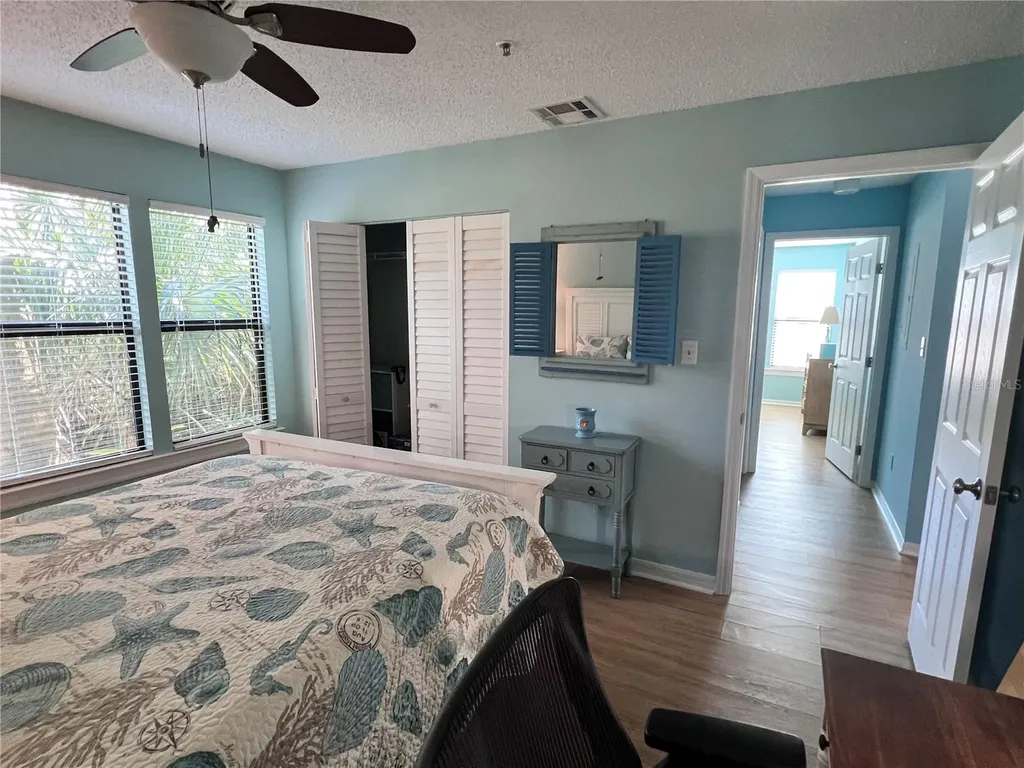 4040 Crockers Lake Boulevard Sarasota FL 34238
