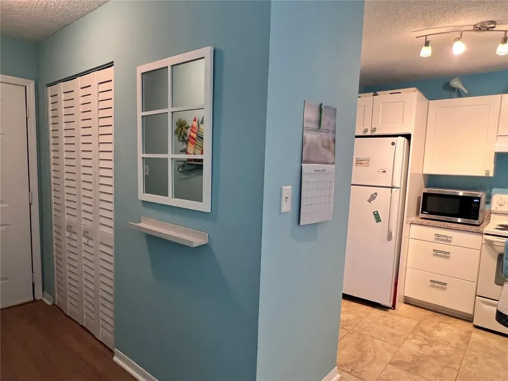 4040 Crockers Lake Boulevard Sarasota FL 34238