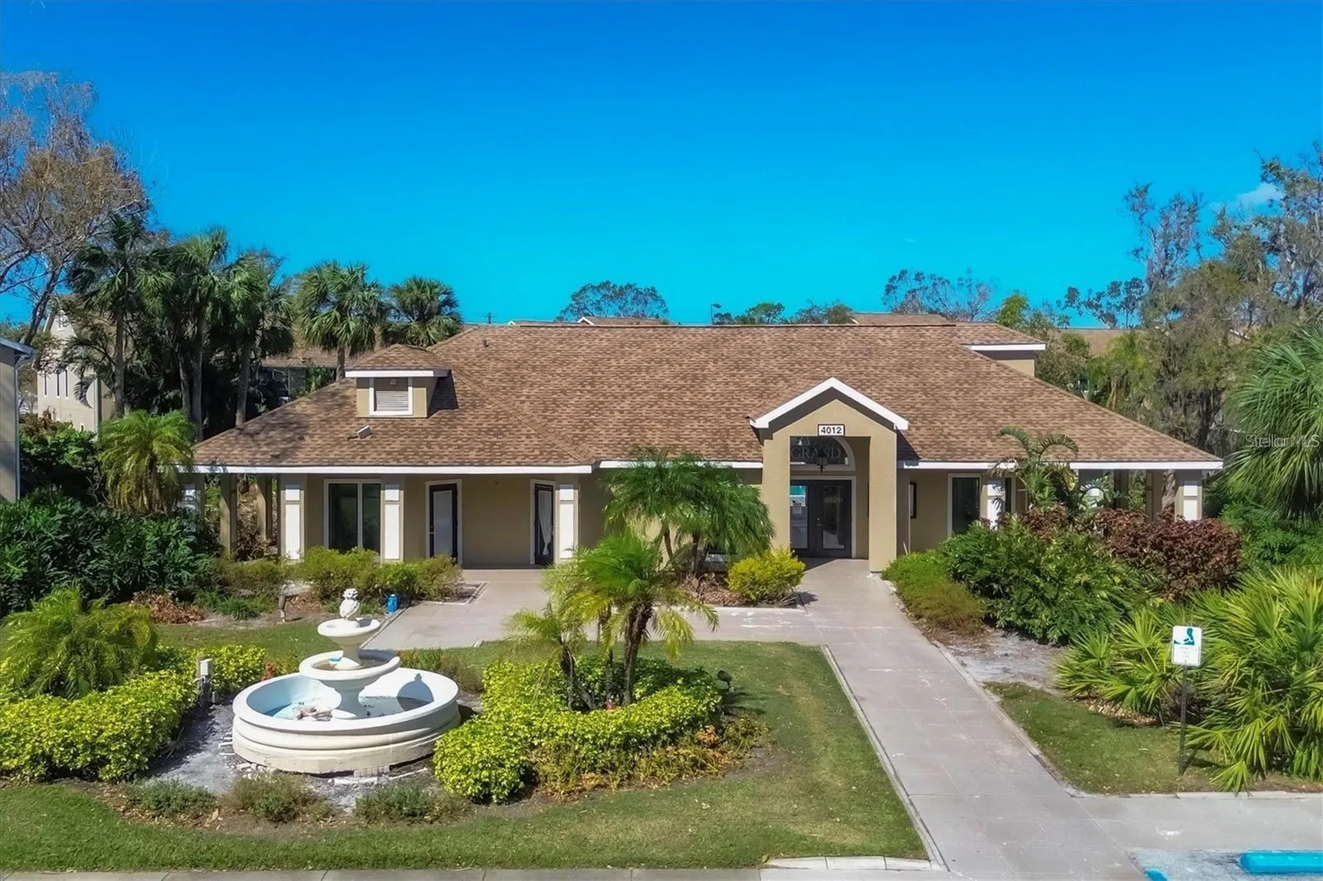 4040 Crockers Lake Boulevard Sarasota FL 34238