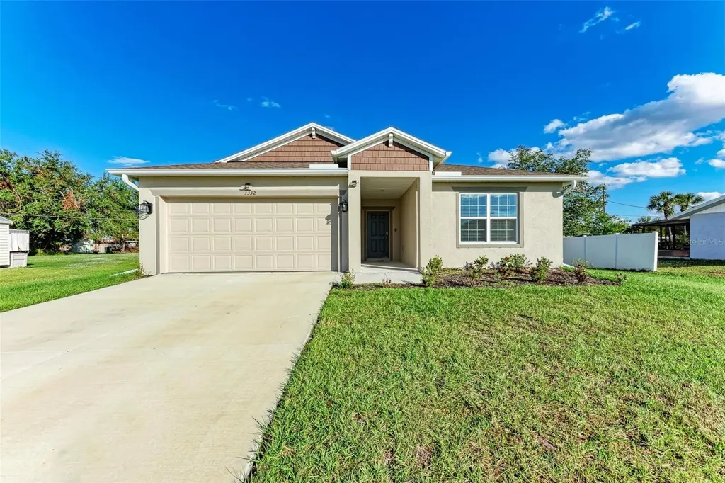 3332 Elkcam Boulevard Port Charlotte FL 33952