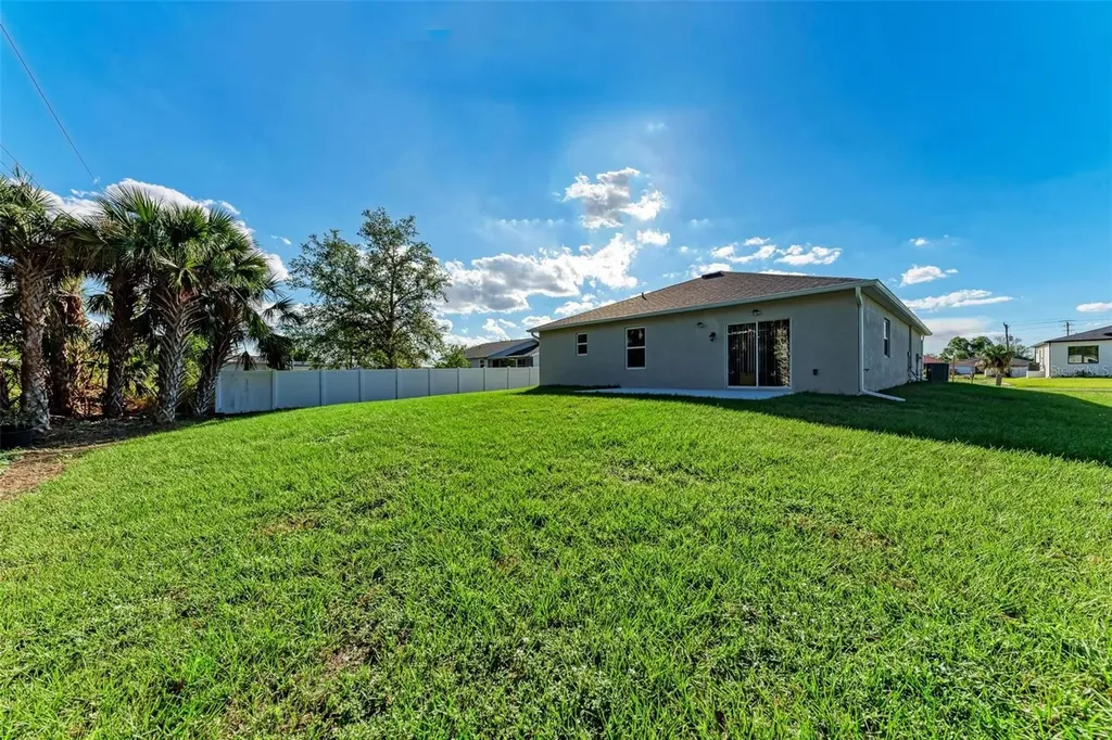 3332 Elkcam Boulevard Port Charlotte FL 33952