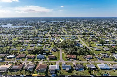 3332 Elkcam Boulevard Port Charlotte FL 33952