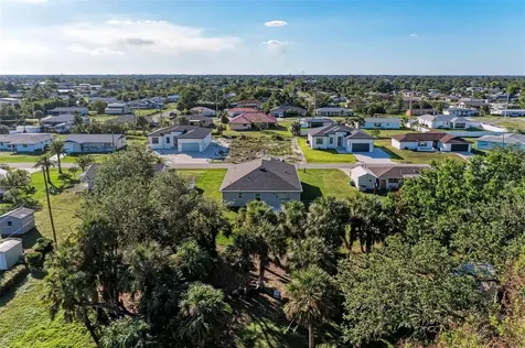 3332 Elkcam Boulevard Port Charlotte FL 33952