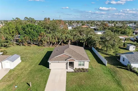 3332 Elkcam Boulevard Port Charlotte FL 33952