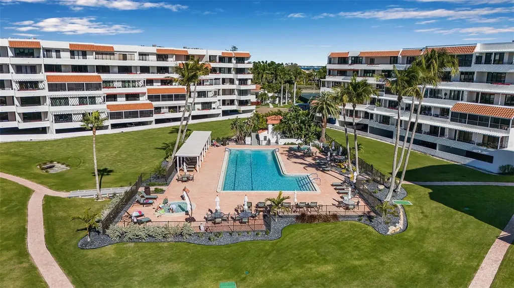 1485 Gulf Of Mexico Drive Longboat Key FL 34228