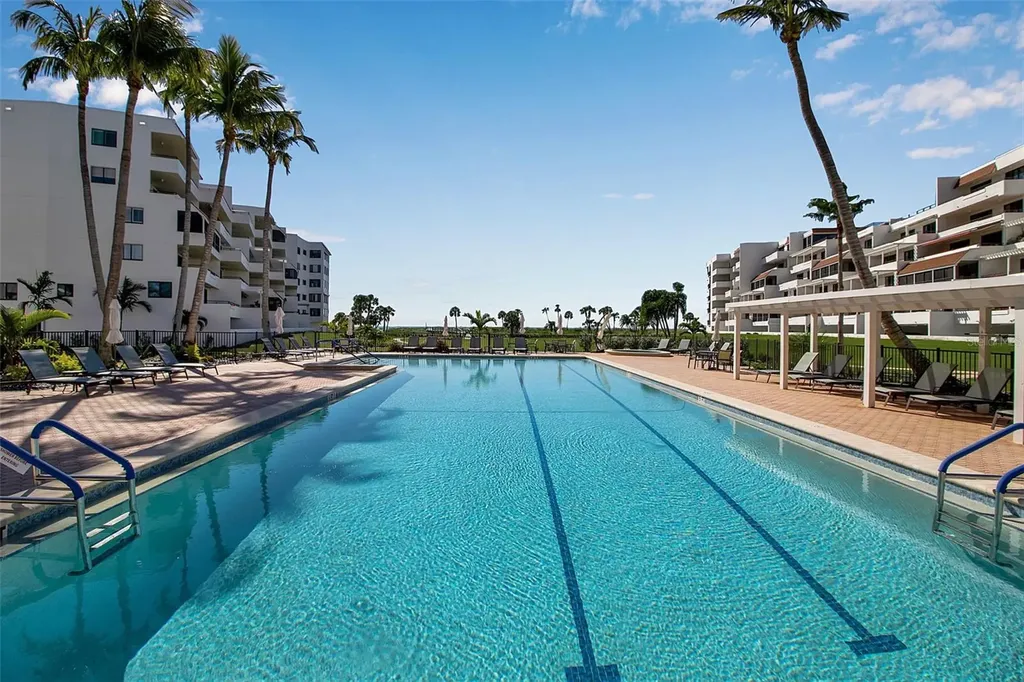 1485 Gulf Of Mexico Drive Longboat Key FL 34228