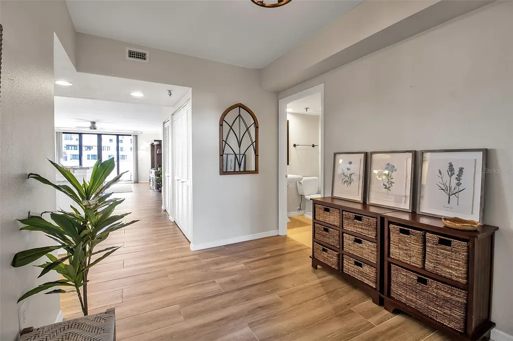 1485 Gulf Of Mexico Drive Longboat Key FL 34228