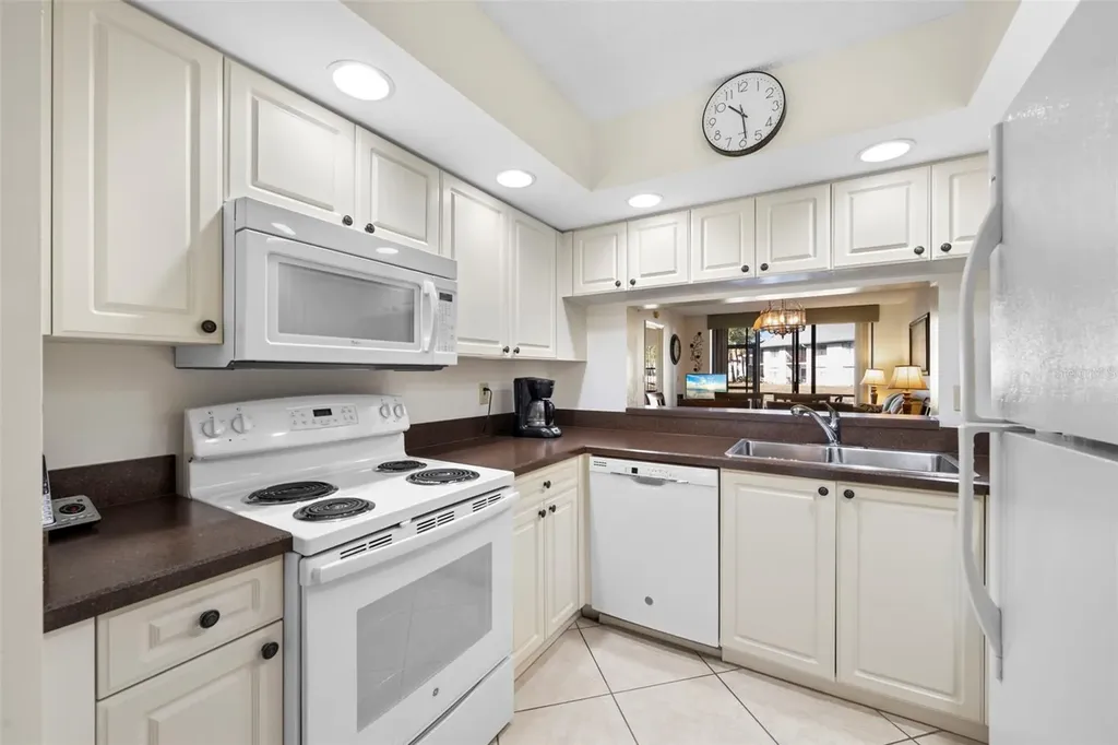 4310 46 Avenue Avenue W Bradenton FL 34210