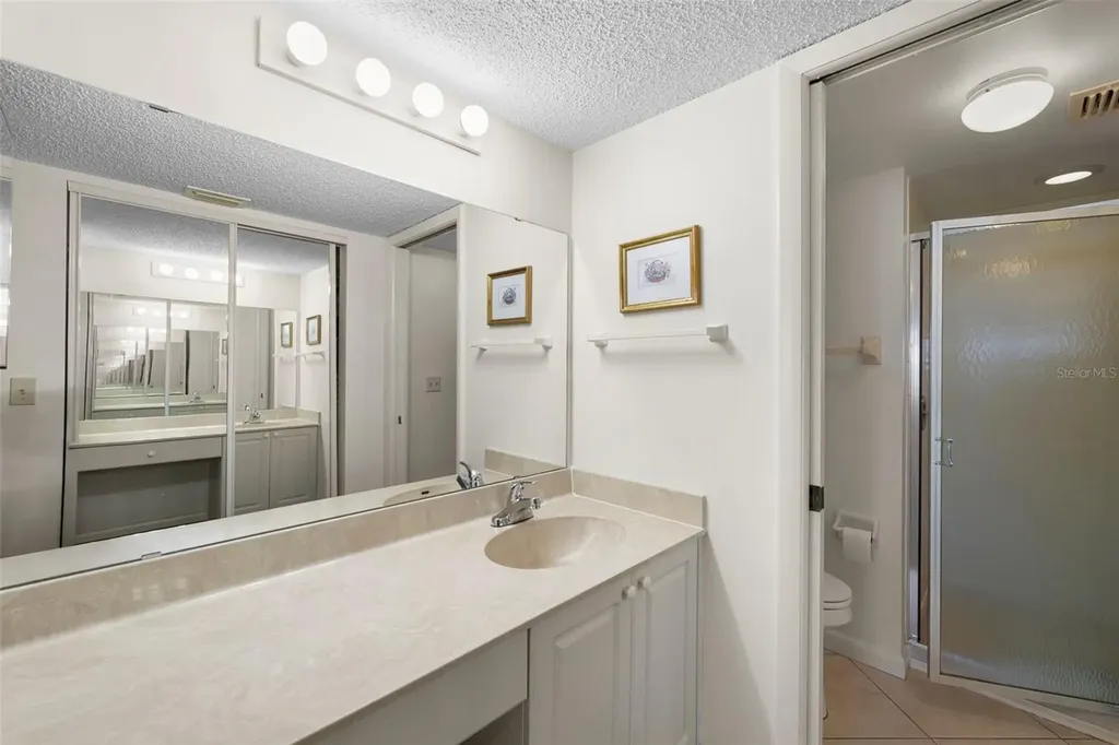 4310 46 Avenue Avenue W Bradenton FL 34210