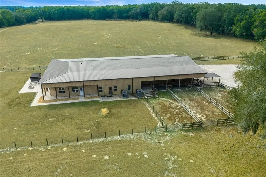 2051 SE 155th Street Summerfield FL 34491