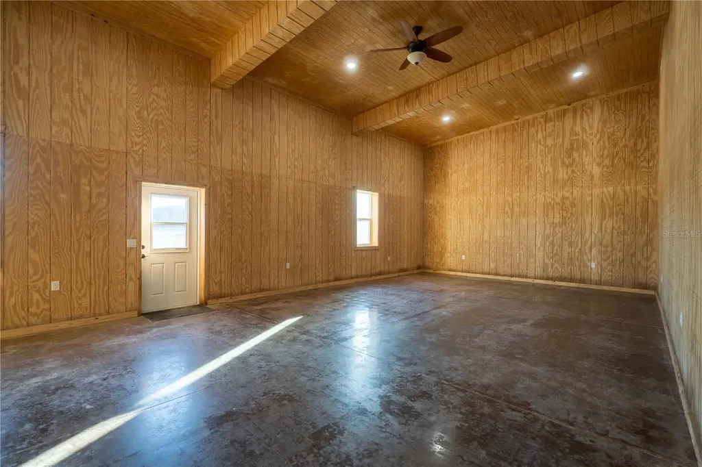 2051 SE 155th Street Summerfield FL 34491
