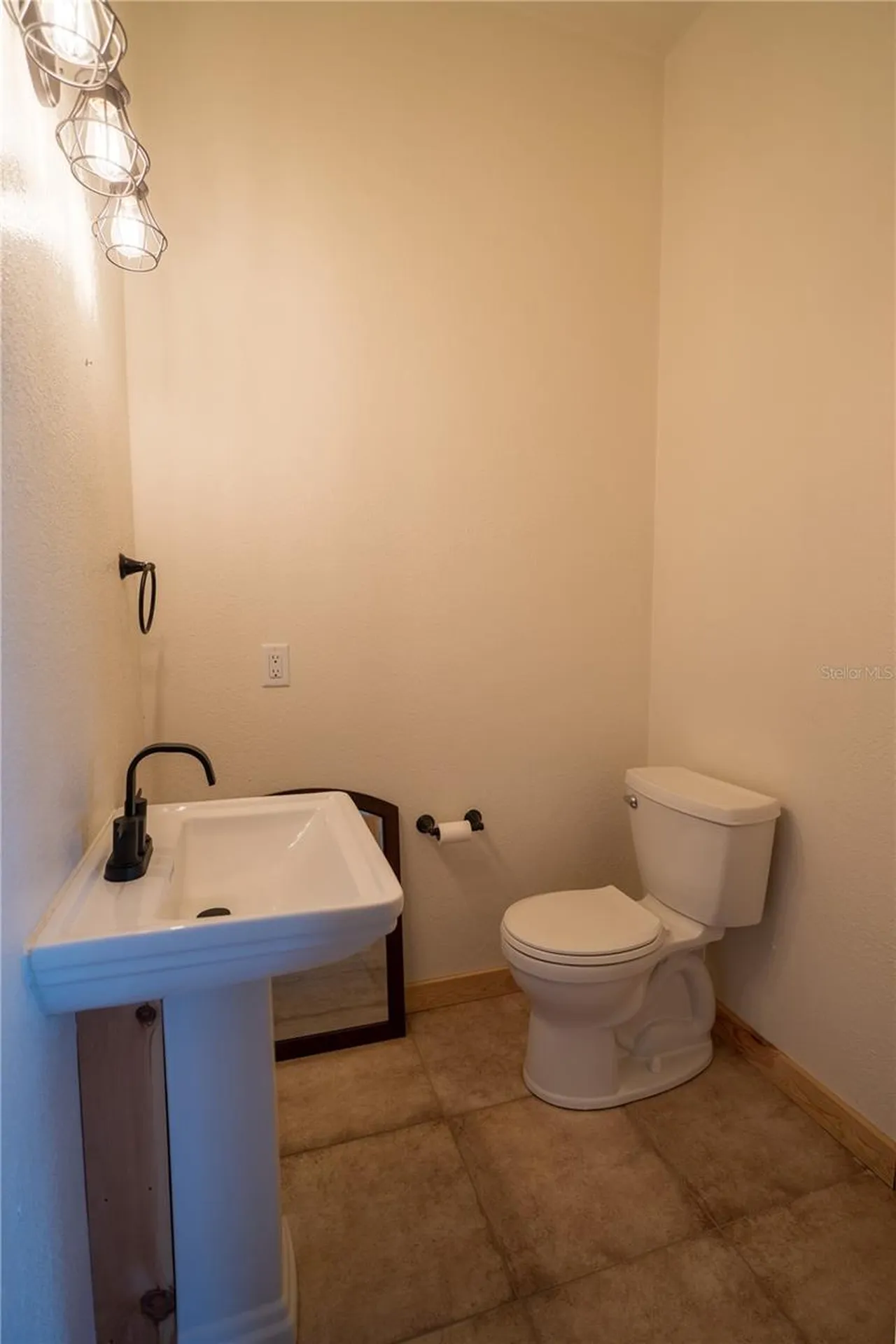 2051 SE 155th Street Summerfield FL 34491