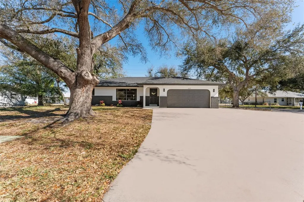 4227 Blossom Road Venice FL 34293