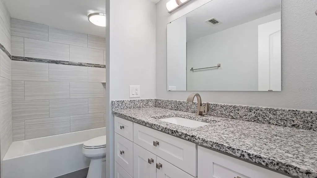 670 Lake Villas Drive Altamonte Springs FL 32701