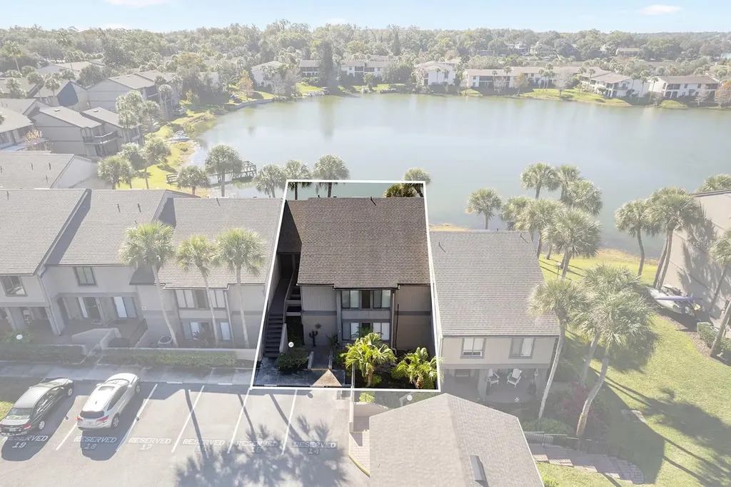 670 Lake Villas Drive Altamonte Springs FL 32701