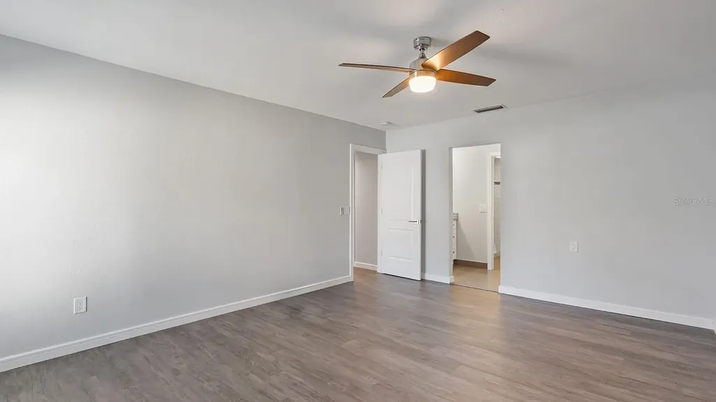670 Lake Villas Drive Altamonte Springs FL 32701