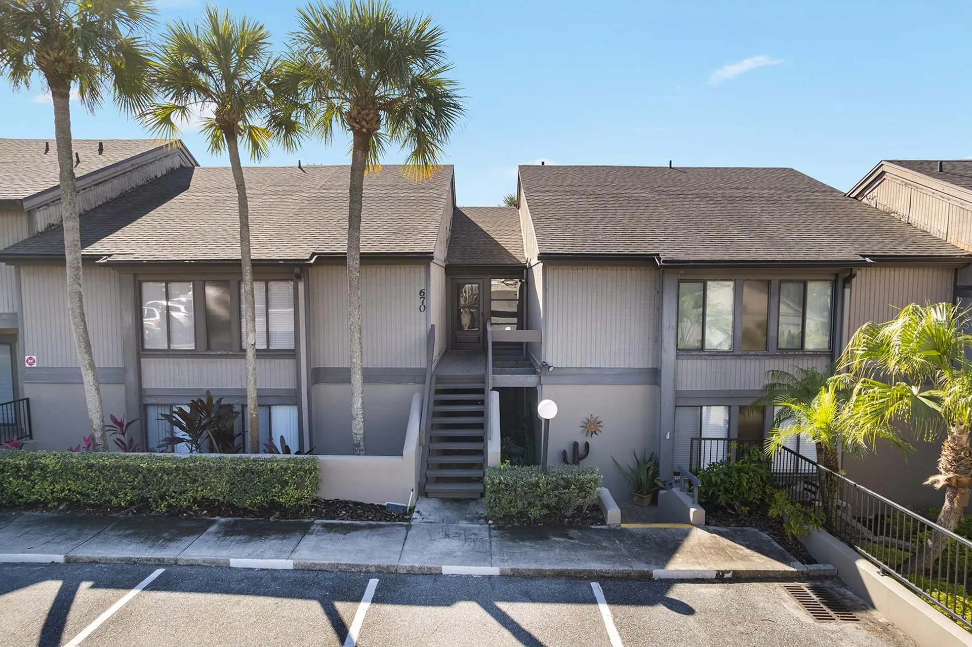 670 Lake Villas Drive Altamonte Springs FL 32701
