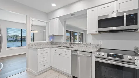 670 Lake Villas Drive Altamonte Springs FL 32701