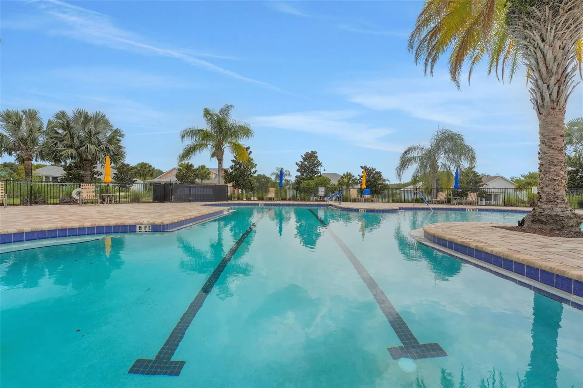 987 Fiesta Key Circle Lady Lake FL 32159
