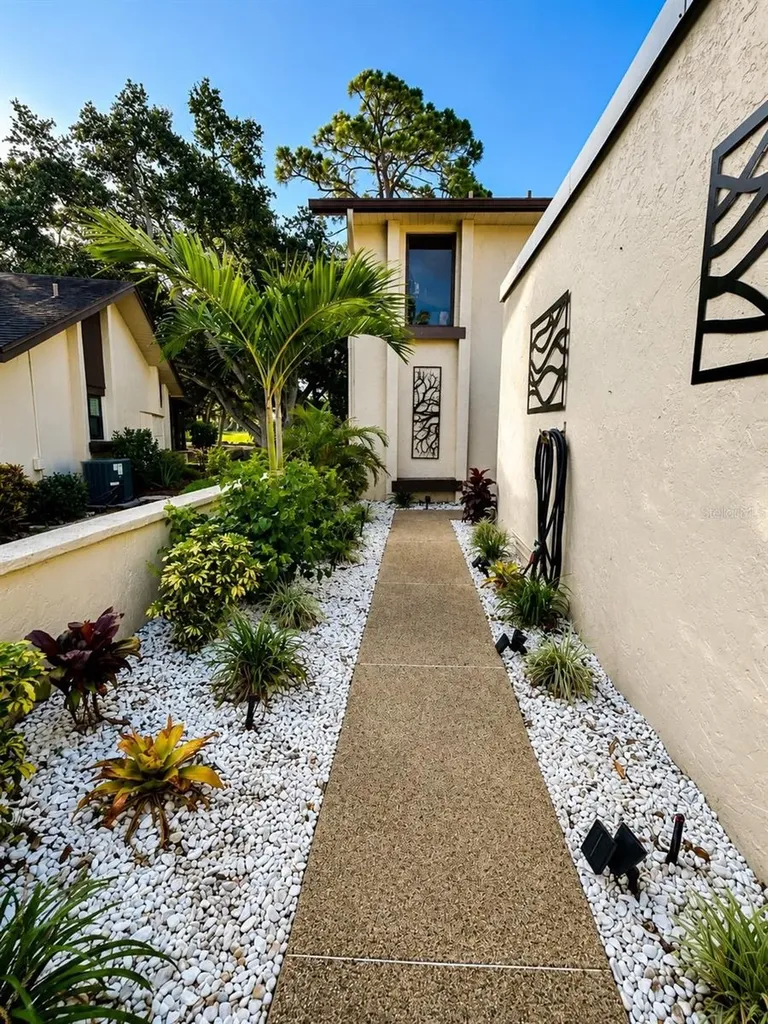 4408 La Jolla Drive Bradenton FL 34210