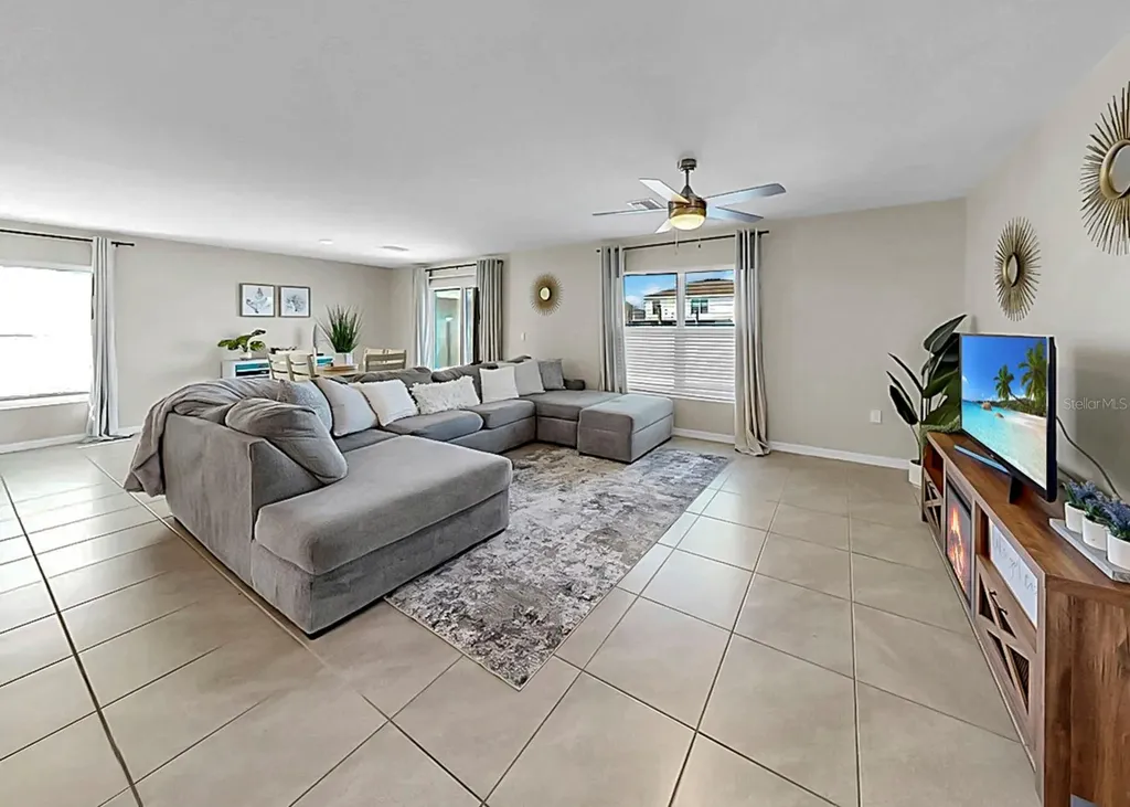 16619 Mosaic Oar Drive Wimauma FL 33598
