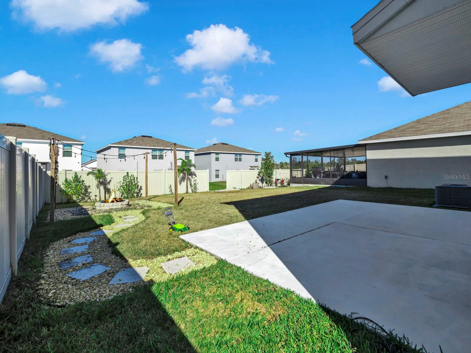 16619 Mosaic Oar Drive Wimauma FL 33598