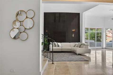 50 Peninsula De San Juan Humacao PR 00791