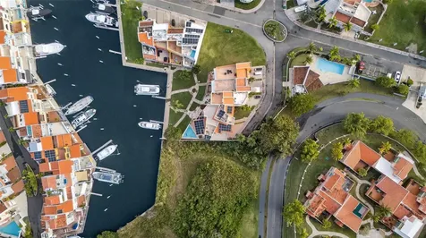 50 Peninsula De San Juan Humacao PR 00791