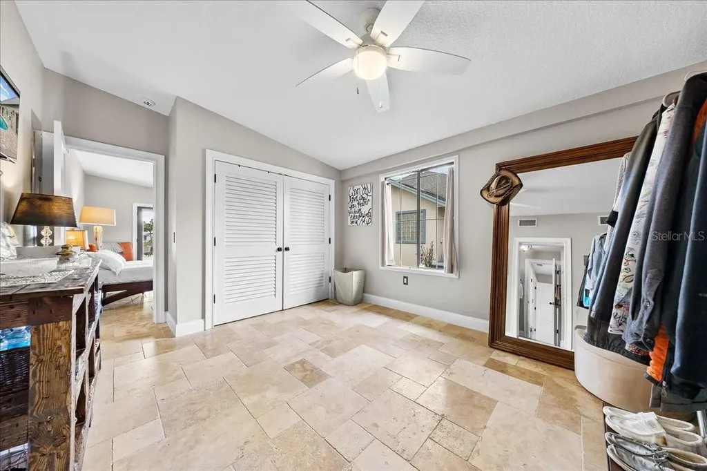 452 SE Paradise Point Road Crystal River FL 34429