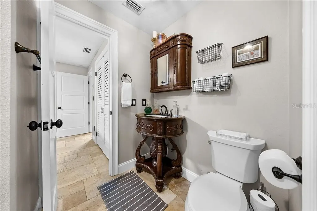 452 SE Paradise Point Road Crystal River FL 34429
