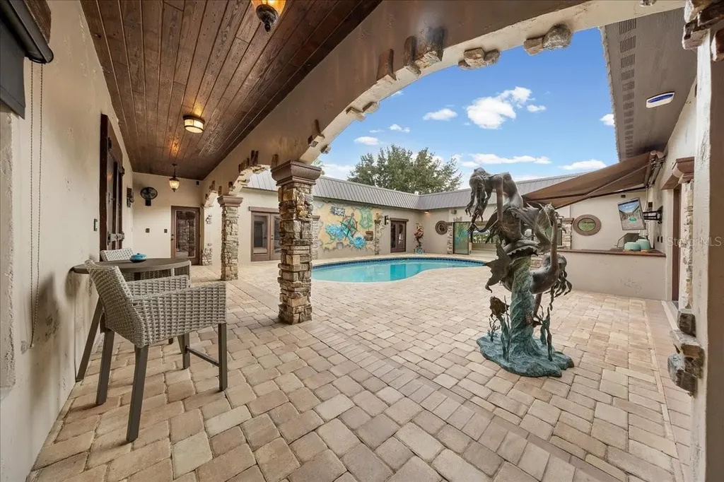 452 SE Paradise Point Road Crystal River FL 34429